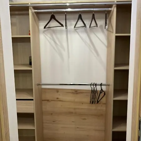Zakopartment Zamoyskiego アパート ザコパネ